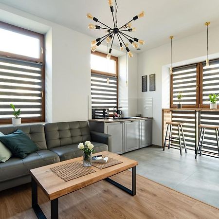 Neo Unique & Bright Apartments, Free Parking, 15Min Old Town & Kazimierz - By Homelike קרקוב מראה חיצוני תמונה