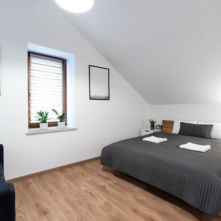 Neo Unique & Bright Apartments, Free Parking, 15Min Old Town & Kazimierz - By Homelike קרקוב מראה חיצוני תמונה