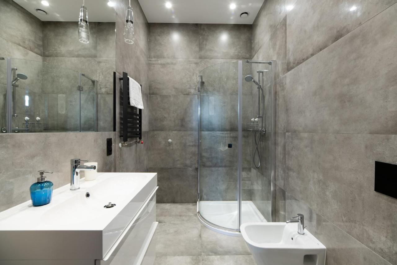 Neo Unique & Bright Apartments, Free Parking, 15Min Old Town & Kazimierz - By Homelike קרקוב מראה חיצוני תמונה