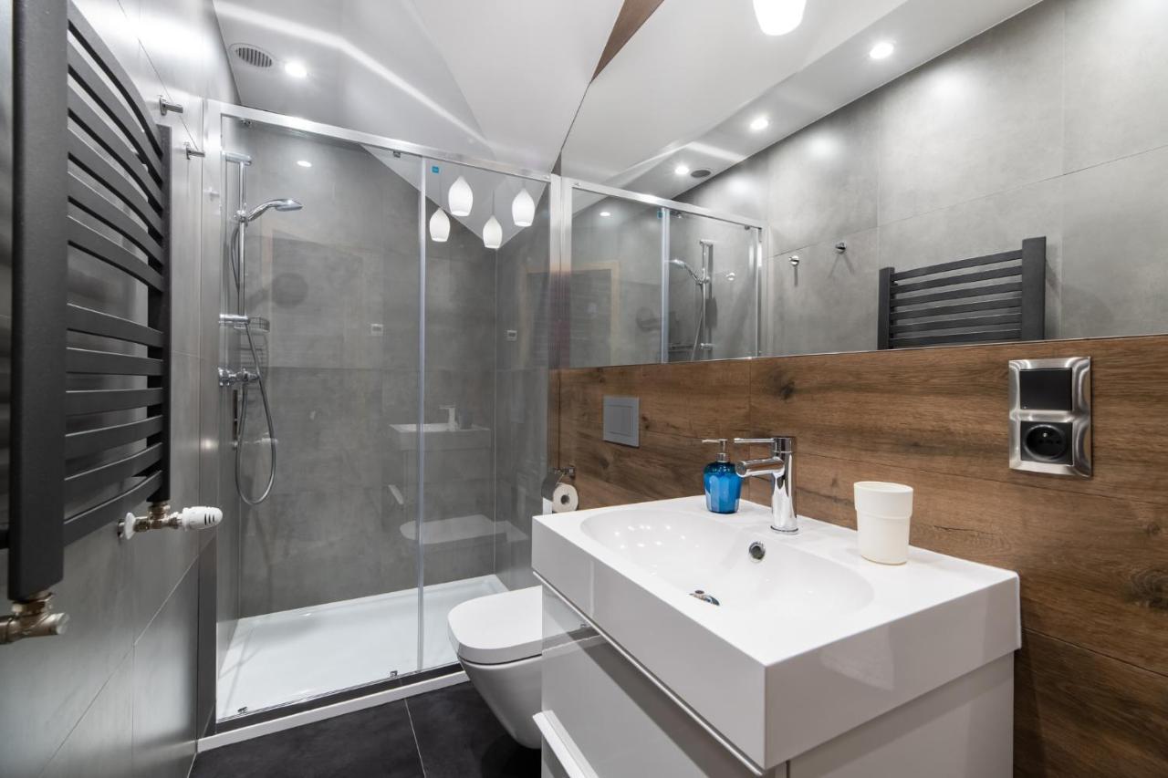 Neo Unique & Bright Apartments, Free Parking, 15Min Old Town & Kazimierz - By Homelike קרקוב מראה חיצוני תמונה